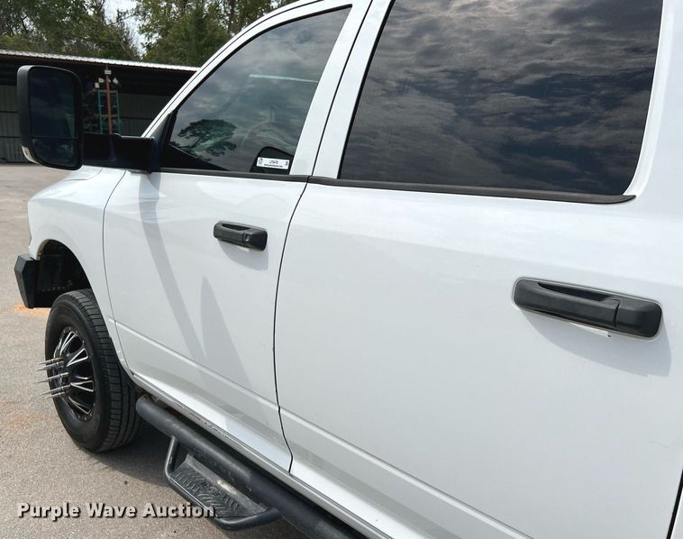 image for item LF9478 2012 Dodge Ram 3500HD  Crew Cab flatbed pickup truck