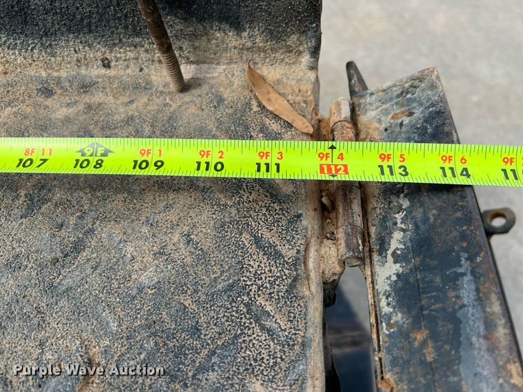 image for item LF9478 2012 Dodge Ram 3500HD  Crew Cab flatbed pickup truck