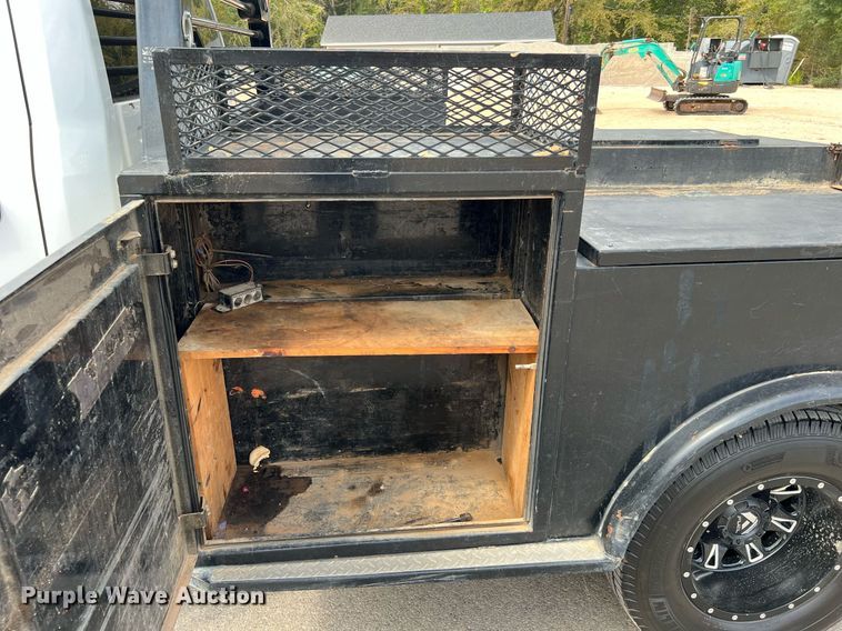 image for item LF9478 2012 Dodge Ram 3500HD  Crew Cab flatbed pickup truck