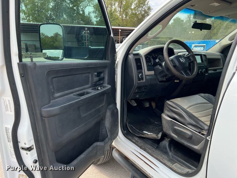 image for item LF9478 2012 Dodge Ram 3500HD  Crew Cab flatbed pickup truck