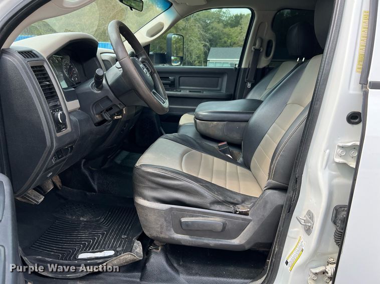 image for item LF9478 2012 Dodge Ram 3500HD  Crew Cab flatbed pickup truck