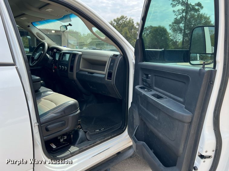 image for item LF9478 2012 Dodge Ram 3500HD  Crew Cab flatbed pickup truck