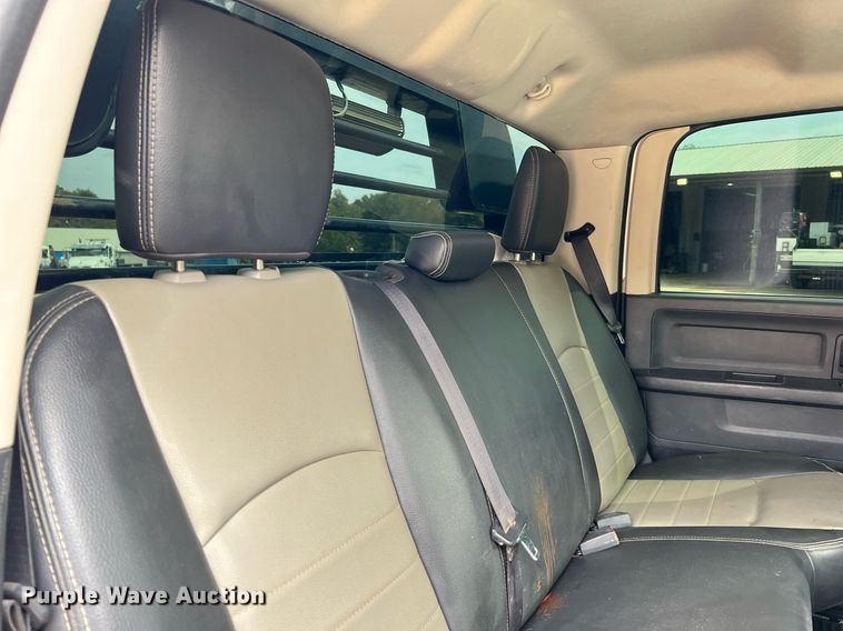 image for item LF9478 2012 Dodge Ram 3500HD  Crew Cab flatbed pickup truck