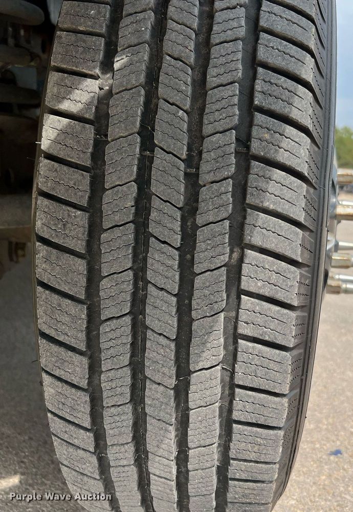 image for item LF9478 2012 Dodge Ram 3500HD  Crew Cab flatbed pickup truck