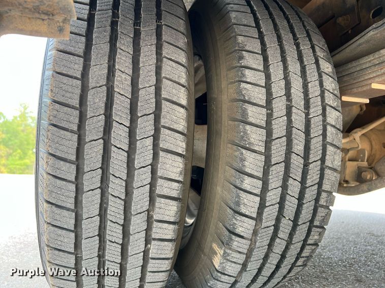 image for item LF9478 2012 Dodge Ram 3500HD  Crew Cab flatbed pickup truck