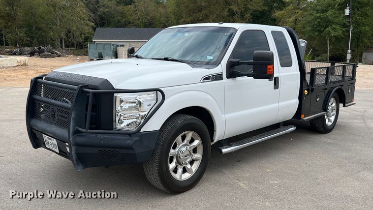 image for item LF9479 2015 Ford F250 Super Duty XLT  SuperCab flatbed pickup truck