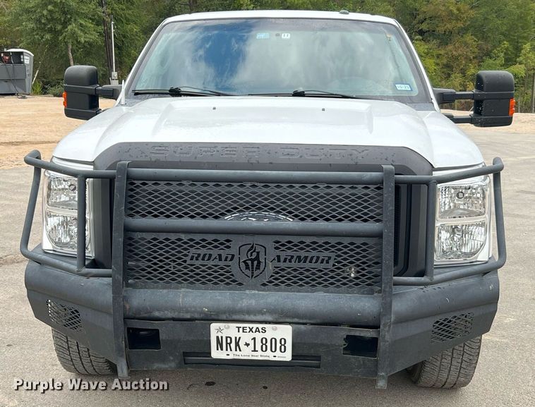 image for item LF9479 2015 Ford F250 Super Duty XLT  SuperCab flatbed pickup truck