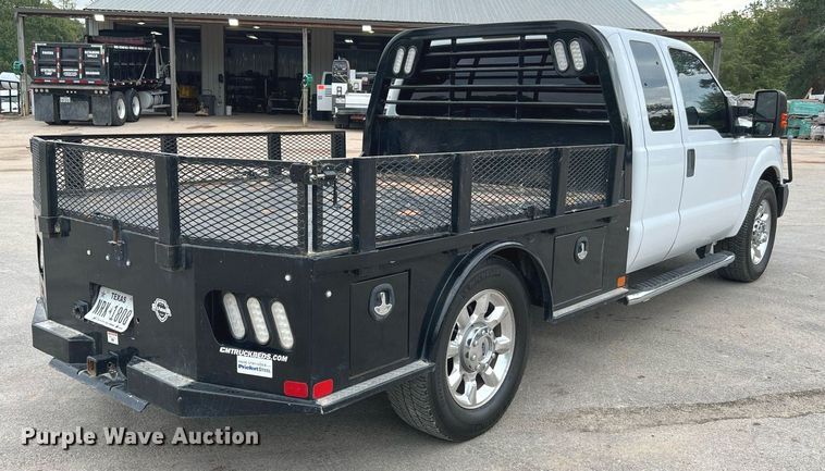 image for item LF9479 2015 Ford F250 Super Duty XLT  SuperCab flatbed pickup truck