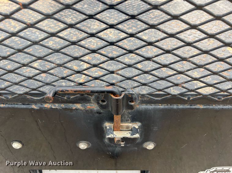 image for item LF9479 2015 Ford F250 Super Duty XLT  SuperCab flatbed pickup truck