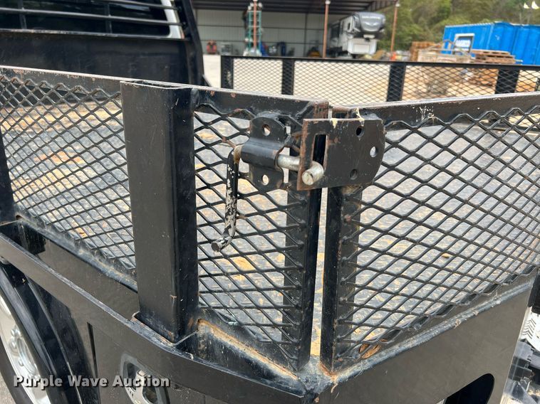 image for item LF9479 2015 Ford F250 Super Duty XLT  SuperCab flatbed pickup truck