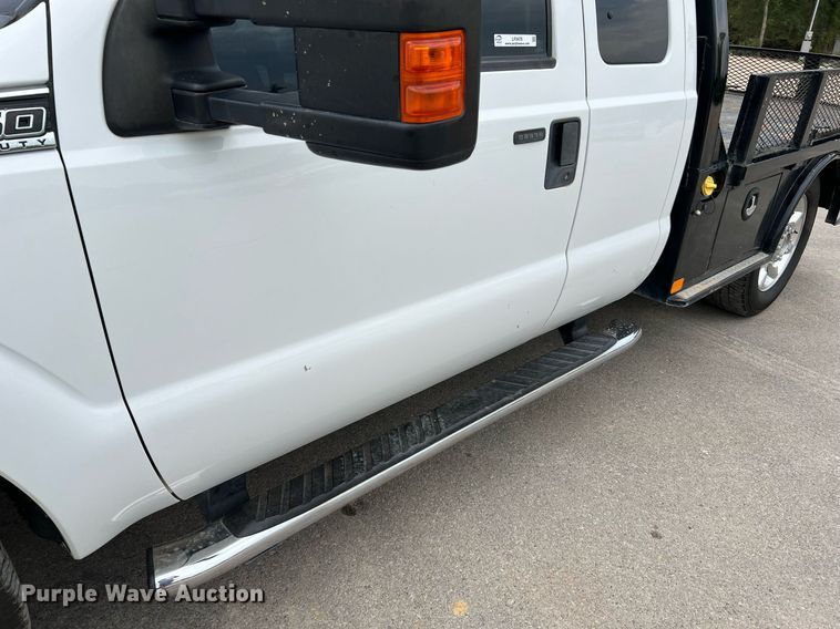 image for item LF9479 2015 Ford F250 Super Duty XLT  SuperCab flatbed pickup truck