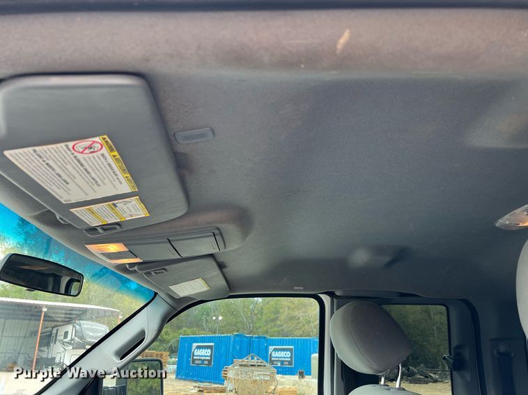 image for item LF9479 2015 Ford F250 Super Duty XLT  SuperCab flatbed pickup truck