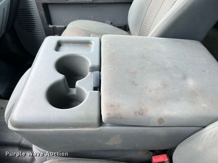 image for item LF9479 2015 Ford F250 Super Duty XLT  SuperCab flatbed pickup truck