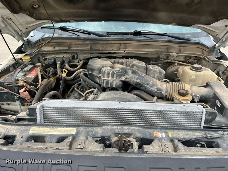 image for item LF9479 2015 Ford F250 Super Duty XLT  SuperCab flatbed pickup truck