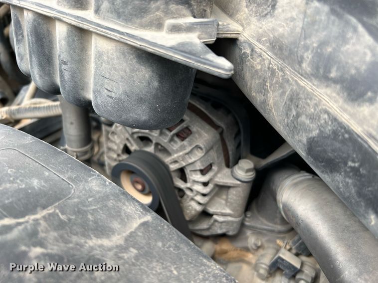 image for item LF9479 2015 Ford F250 Super Duty XLT  SuperCab flatbed pickup truck