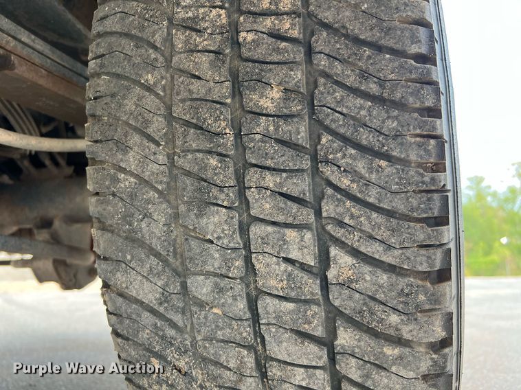 image for item LF9479 2015 Ford F250 Super Duty XLT  SuperCab flatbed pickup truck