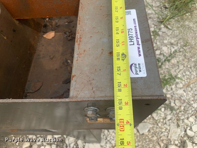 image for item LH9775 Spitfire plasma cutting table