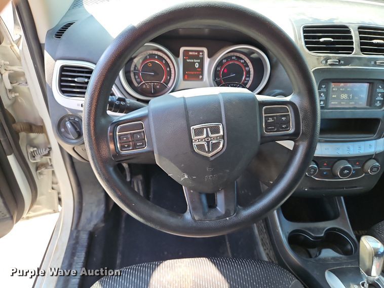 image for item LM9139 2015 Dodge Journey  SUV