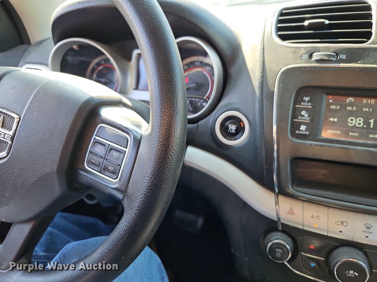 image for item LM9139 2015 Dodge Journey  SUV