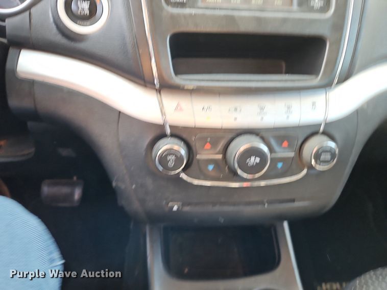 image for item LM9139 2015 Dodge Journey  SUV