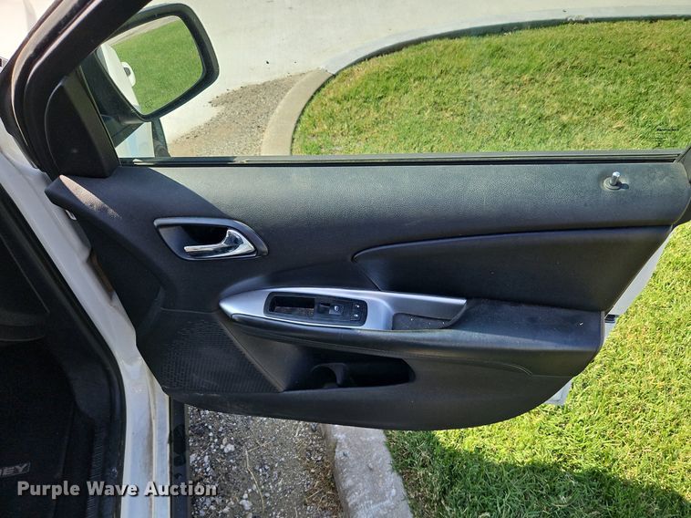 image for item LM9139 2015 Dodge Journey  SUV