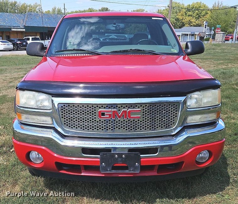 image for item LM9142 2007 GMC Sierra 1500  Ext. Cab pickup truck