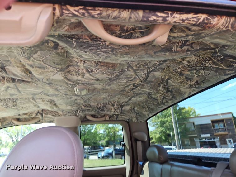 image for item LM9142 2007 GMC Sierra 1500  Ext. Cab pickup truck