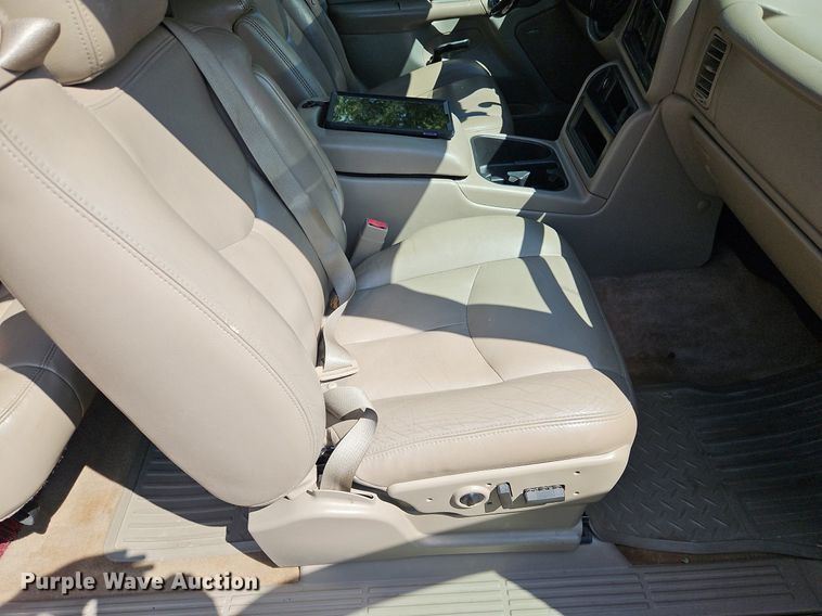 image for item LM9142 2007 GMC Sierra 1500  Ext. Cab pickup truck