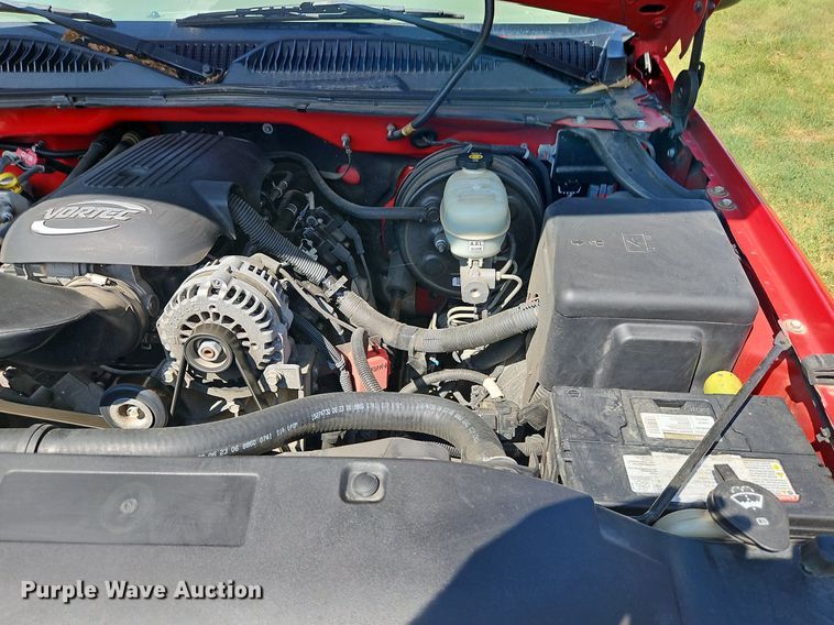 image for item LM9142 2007 GMC Sierra 1500  Ext. Cab pickup truck