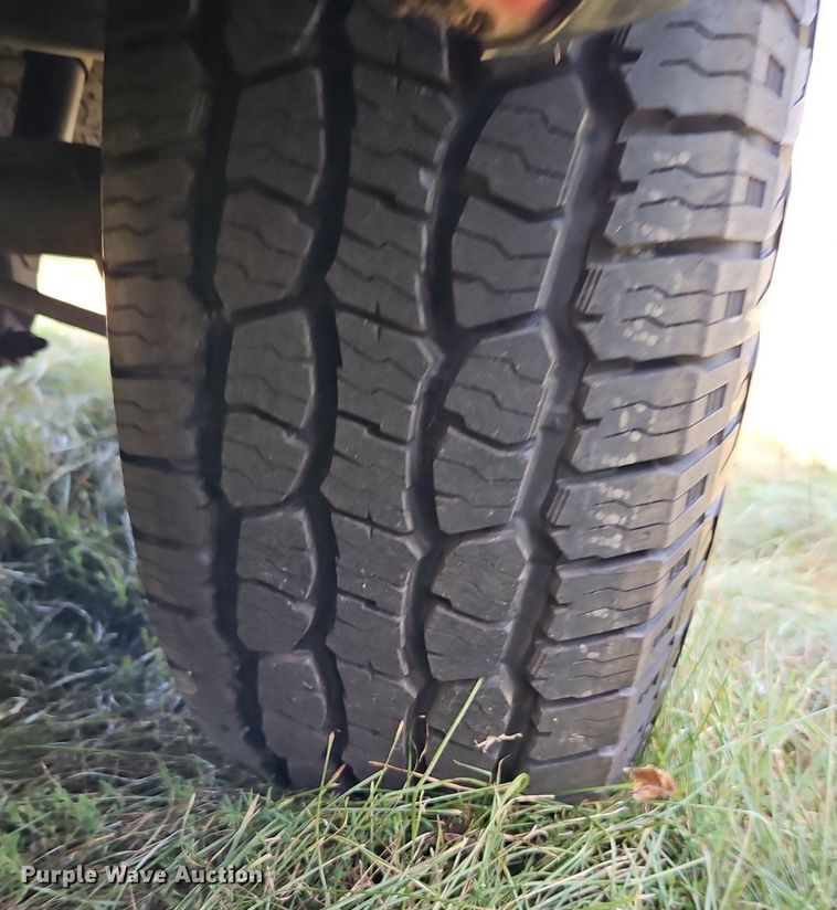 image for item LM9142 2007 GMC Sierra 1500  Ext. Cab pickup truck