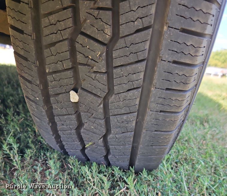 image for item LM9142 2007 GMC Sierra 1500  Ext. Cab pickup truck