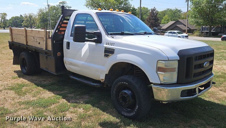 image for item LM9143 2009 Ford F350 Super Duty XL  flatbed pickup truck