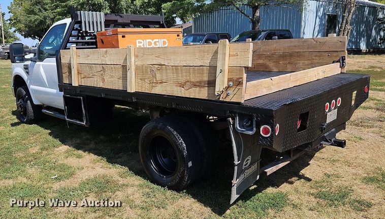 image for item LM9143 2009 Ford F350 Super Duty XL  flatbed pickup truck