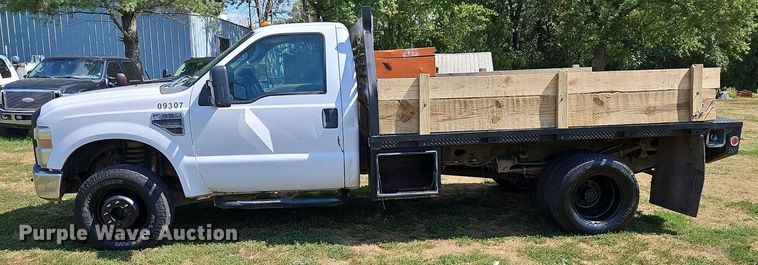 image for item LM9143 2009 Ford F350 Super Duty XL  flatbed pickup truck