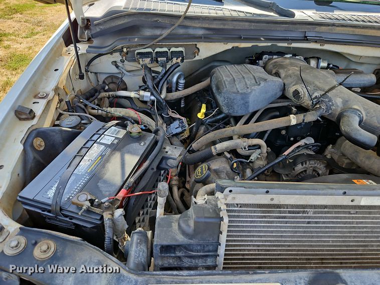 image for item LM9143 2009 Ford F350 Super Duty XL  flatbed pickup truck