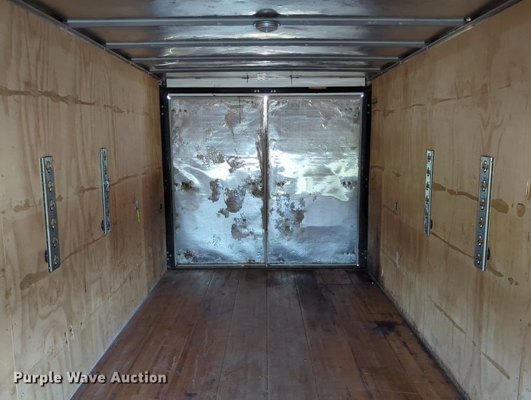 image for item LN9027 2013 Ford E450 Super Duty  box truck