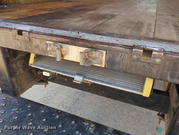 image for item LN9027 2013 Ford E450 Super Duty  box truck