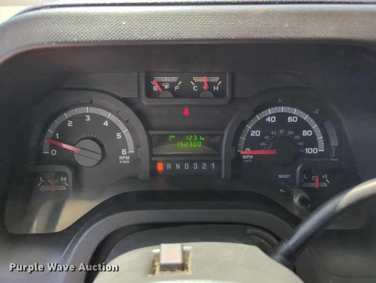 image for item LN9027 2013 Ford E450 Super Duty  box truck