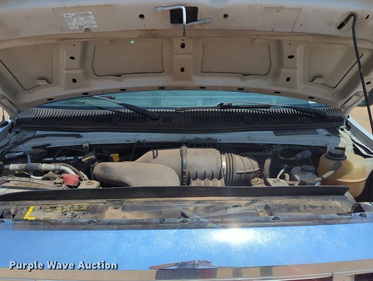 image for item LN9027 2013 Ford E450 Super Duty  box truck