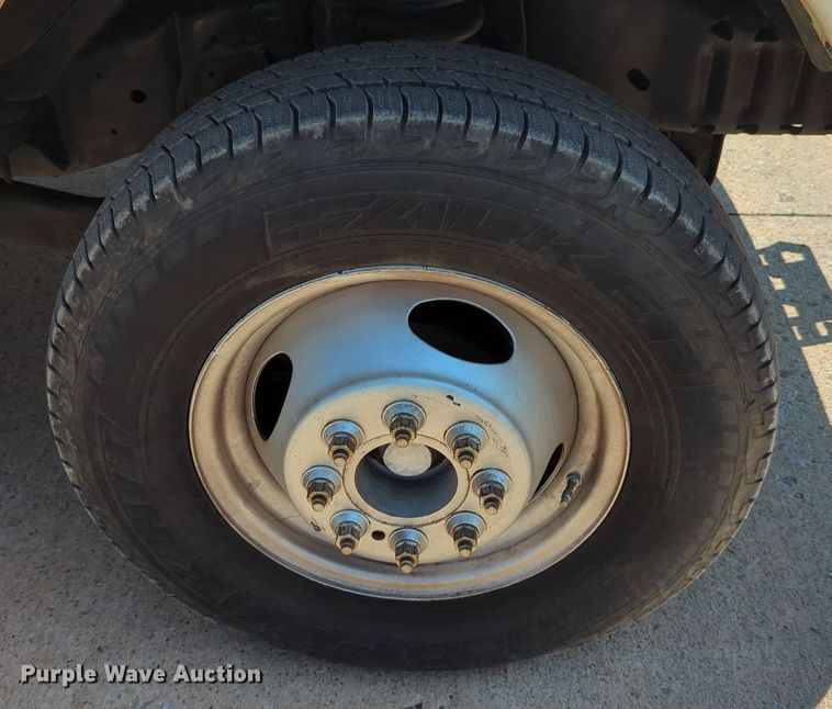 image for item LN9027 2013 Ford E450 Super Duty  box truck