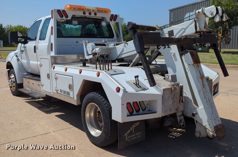 image for item LN9028 2006 Ford F650 Super Duty tow truck