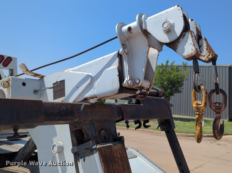 image for item LN9028 2006 Ford F650 Super Duty tow truck