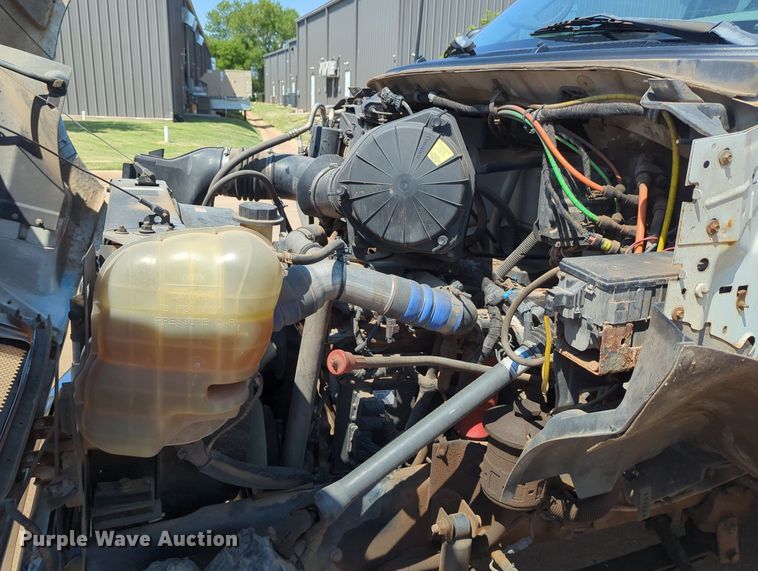 image for item LN9028 2006 Ford F650 Super Duty tow truck