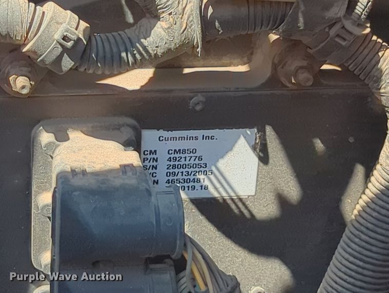 image for item LN9028 2006 Ford F650 Super Duty tow truck