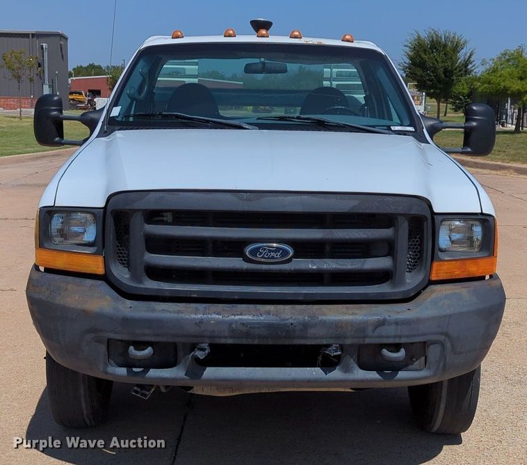 image for item LN9029 1999 Ford F550 Super Duty  utility / service truck