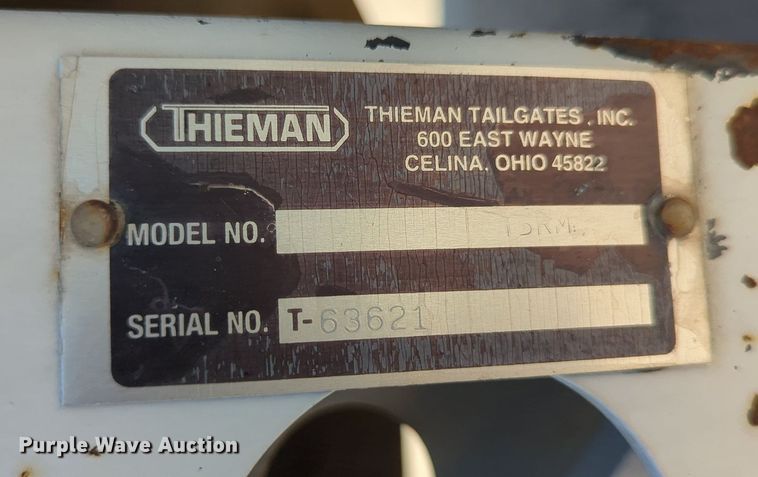 image for item LN9029 1999 Ford F550 Super Duty  utility / service truck