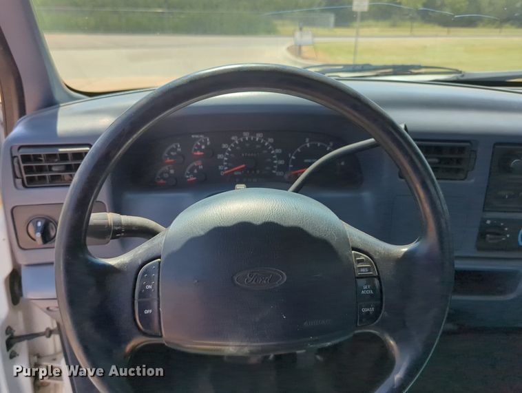 image for item LN9029 1999 Ford F550 Super Duty  utility / service truck