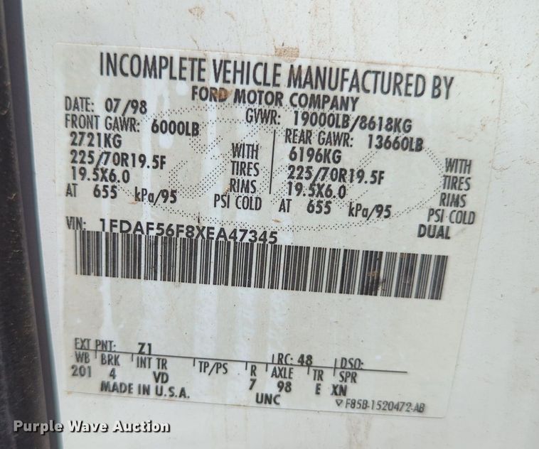 image for item LN9029 1999 Ford F550 Super Duty  utility / service truck