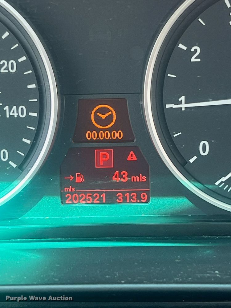 image for item LN9437 2010 BMW 528xi