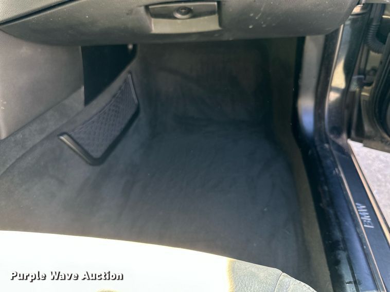 image for item LN9437 2010 BMW 528xi